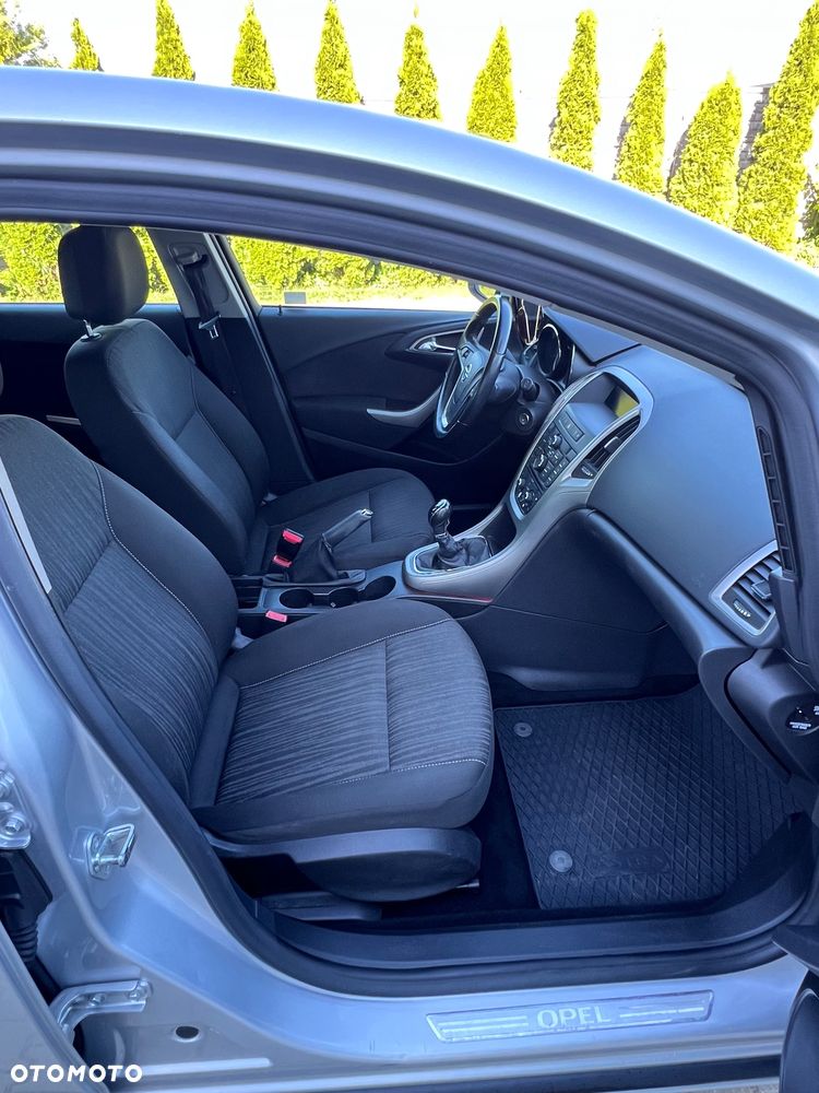 Opel Astra 1.6 Enjoy - 19