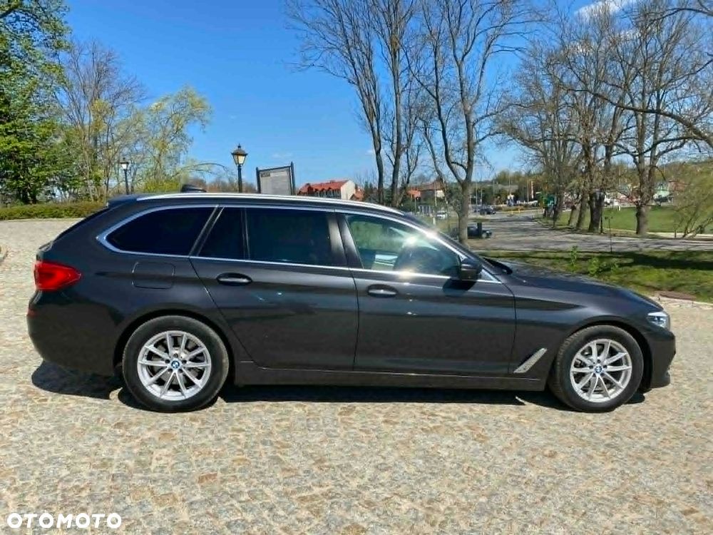 BMW Seria 5 520d Luxury Line - 3