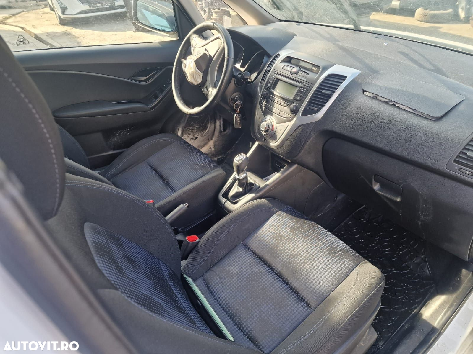 Dezmembram Hyundai ix20 2011 1.4 benzina G4FA - 7