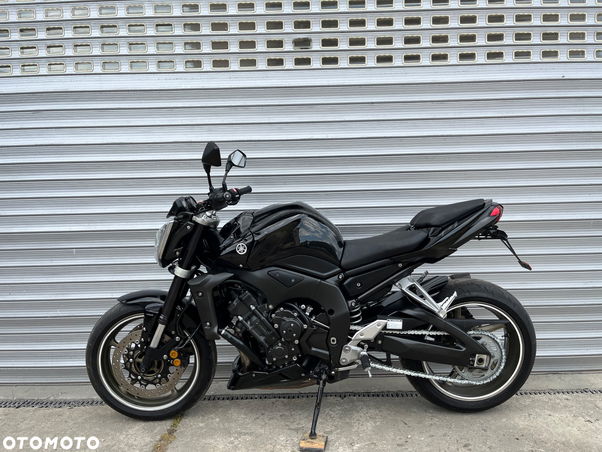 Yamaha FZ - 37