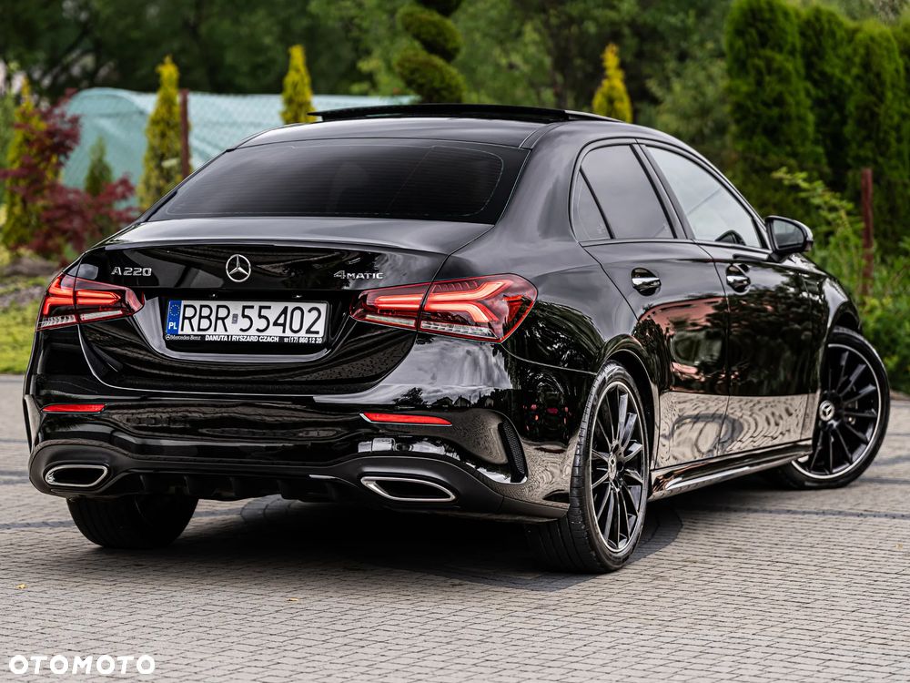 Mercedes-Benz Klasa A 220 4-Matic AMG Line 7G-DCT - 16