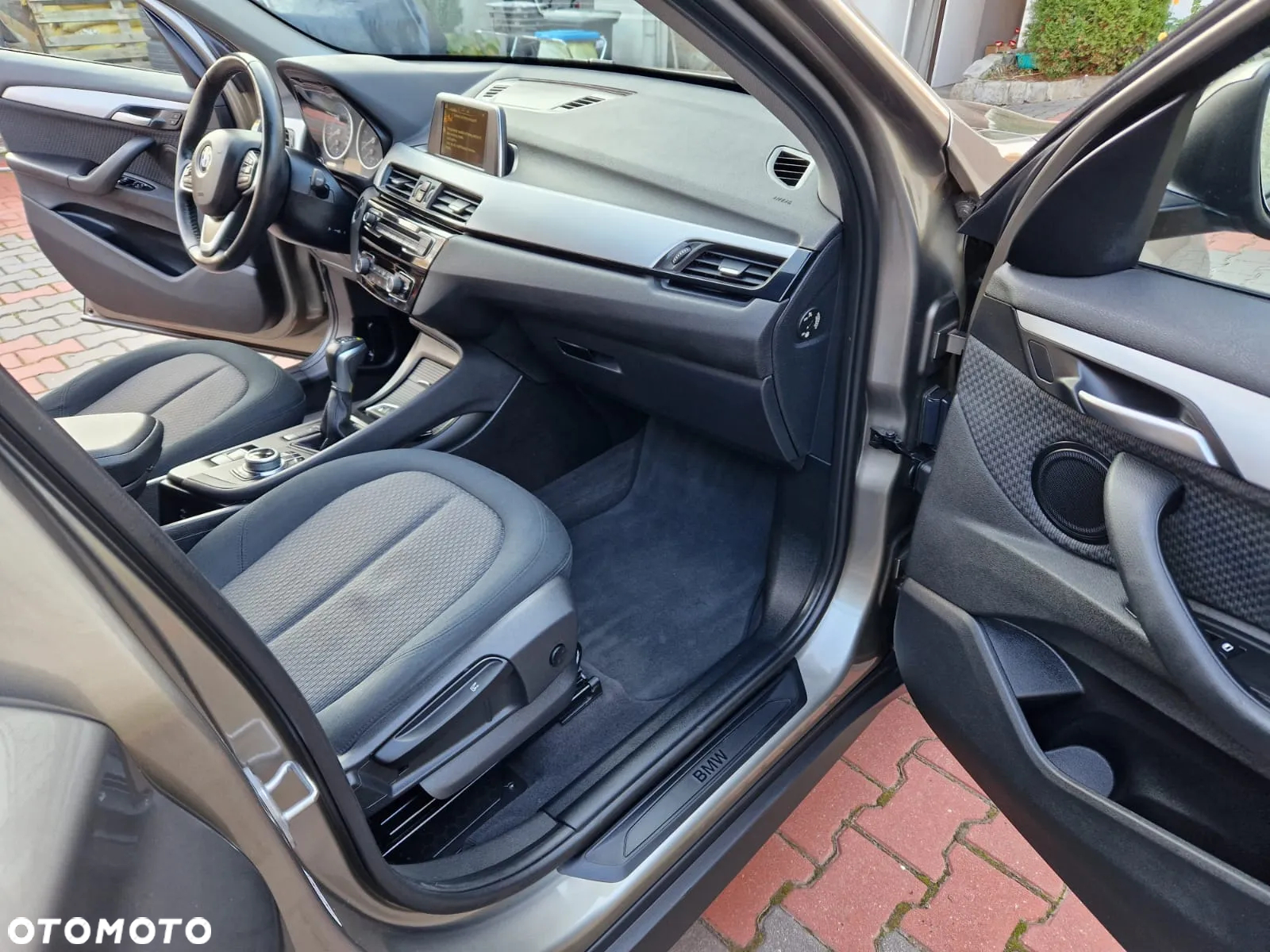 BMW X1 xDrive25i Advantage sport - 16