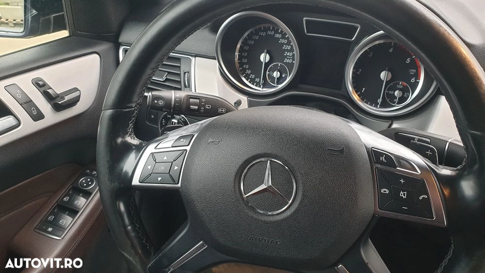 Mercedes-Benz ML - 12