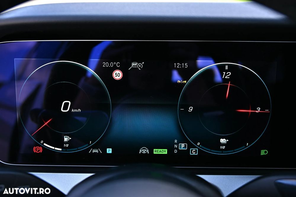 Mercedes-Benz E 300 Hybrid de T-Modell 4MATIC Aut. - 33