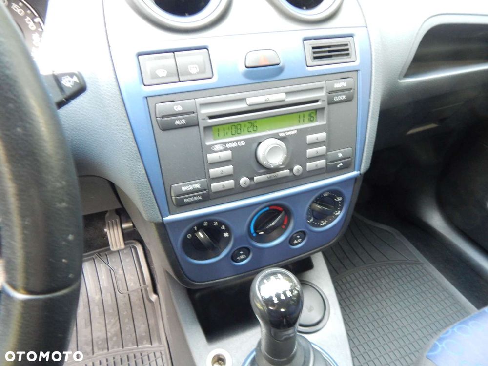 Ford Fiesta 1.3 Trend - 17
