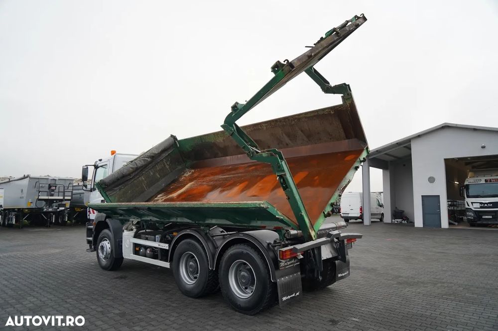 Mercedes-Benz AXOR 2636 / 6x4 / BASCULĂ CU 2 LATE / HIDROCLAPĂ / HIDROCLAPĂ / SPECIAL / CU PUNGĂ DE TRECERE FRONTALĂ / MANUALĂ - 9