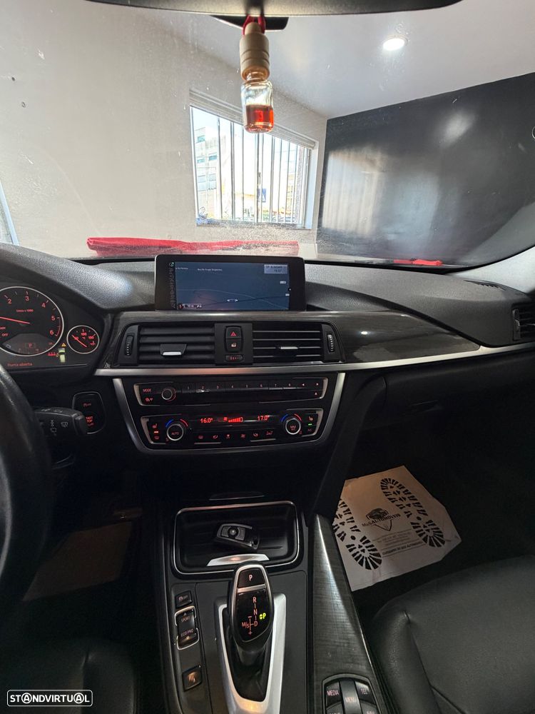 BMW 320 d Aut. Blue Performance Luxury Line - 8