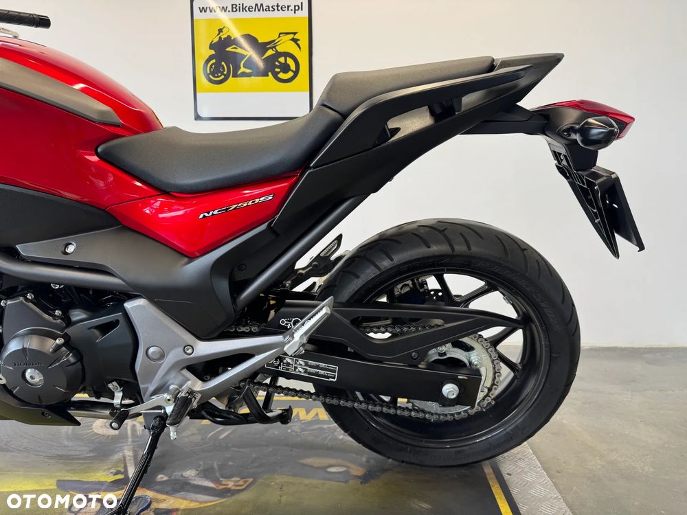 Honda NC - 26
