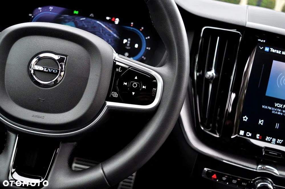 Volvo XC 60 B4 D Geartronic RDesign - 28