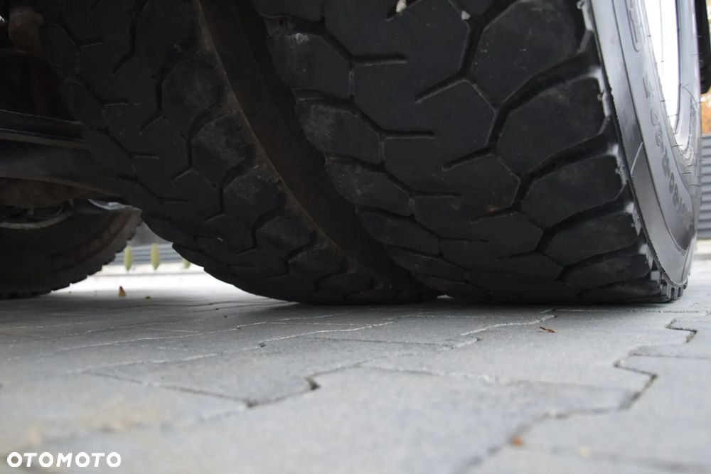 Volvo FH500 / NISKA KABINA / HYDRAULIKA / EURO 6 / ACC / LEDY / ALUFELGI / SERWISOWANY / SPROWADZONY - 16