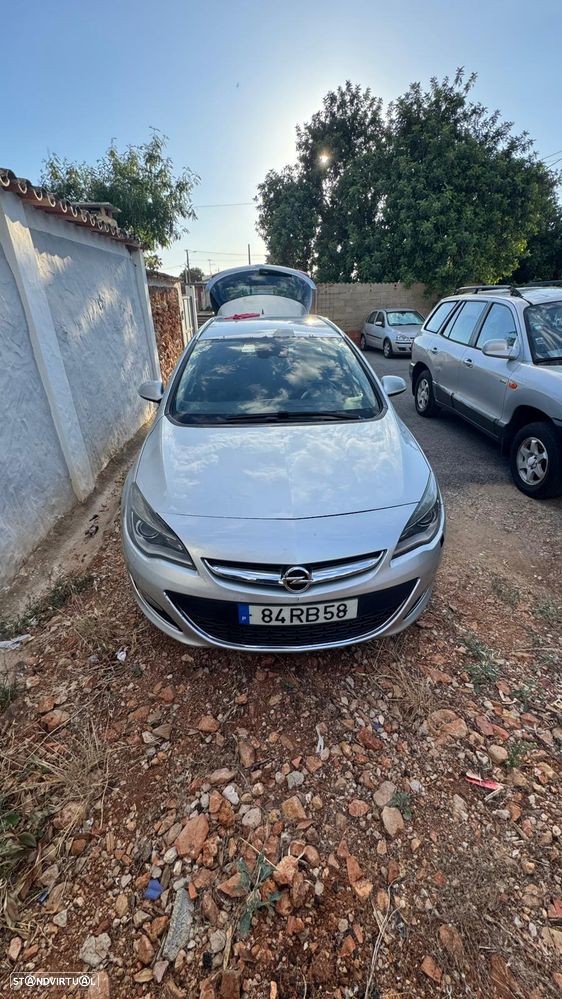 Opel Astra Sports Tourer - 1