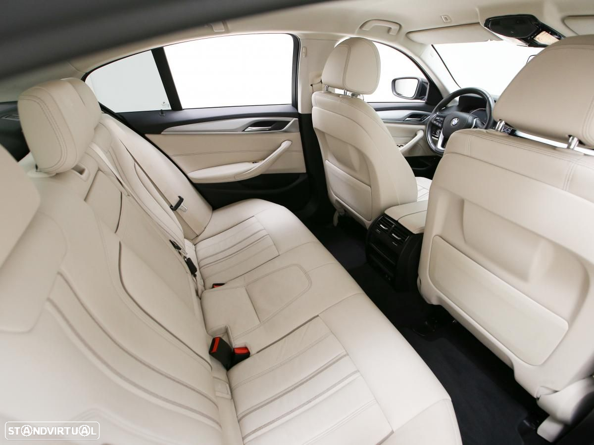 BMW 530 e - 8