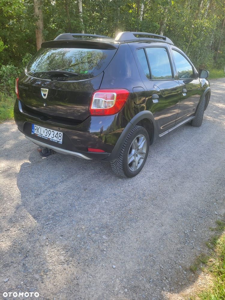 Dacia Sandero TCe 90 S&S Celebration - 13