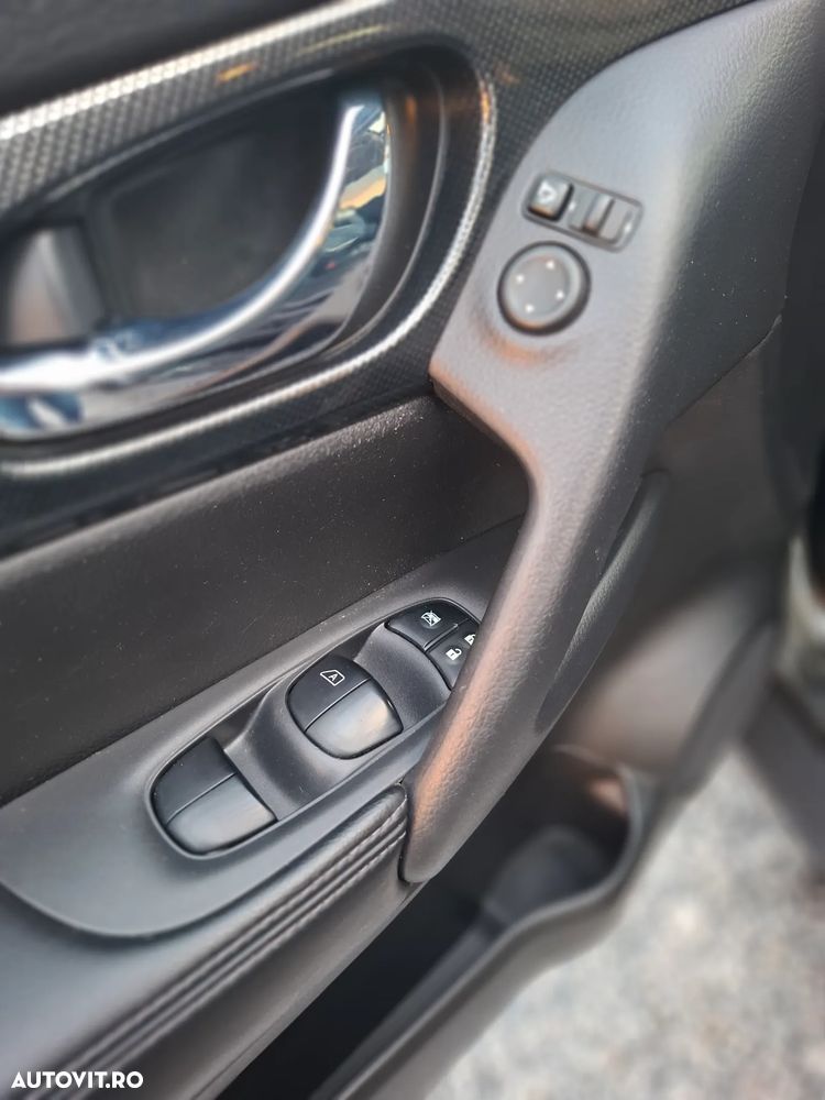 Nissan X-Trail - 26
