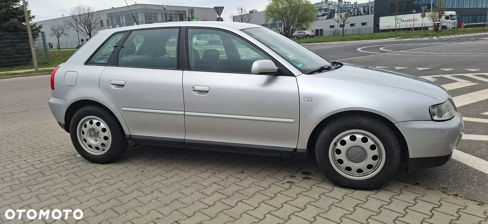 Audi A3 Sportback 1.6 Ambition - 3