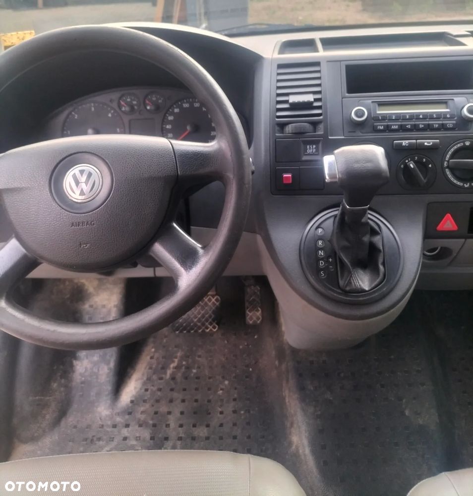 Volkswagen Transporter T5 - 2