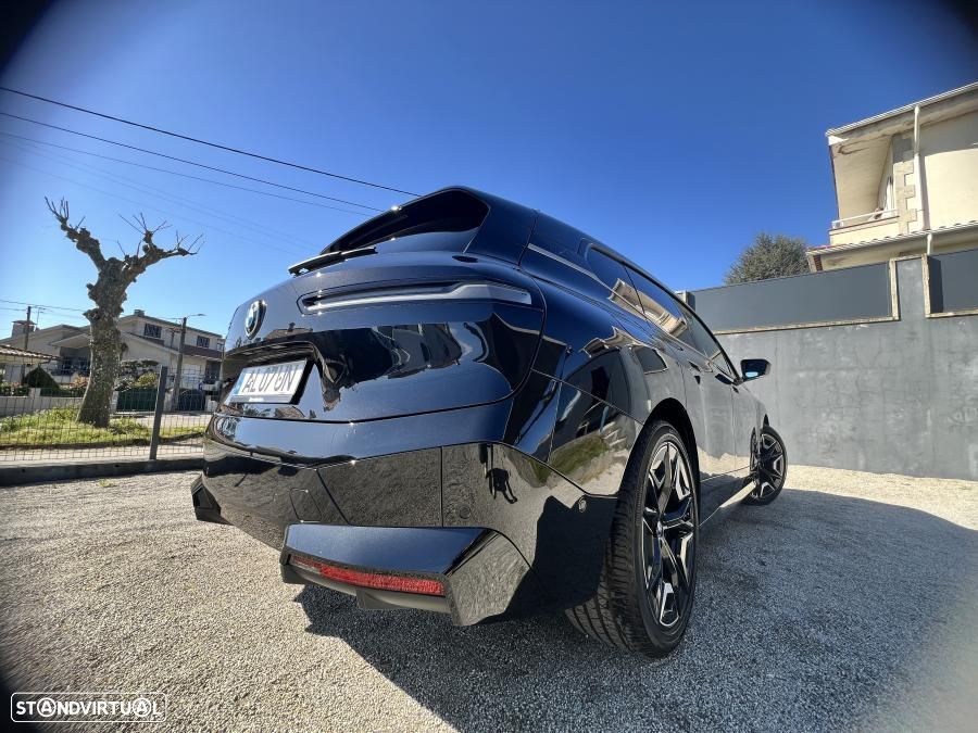 BMW iX xDrive 40 Pack Desportivo - 8