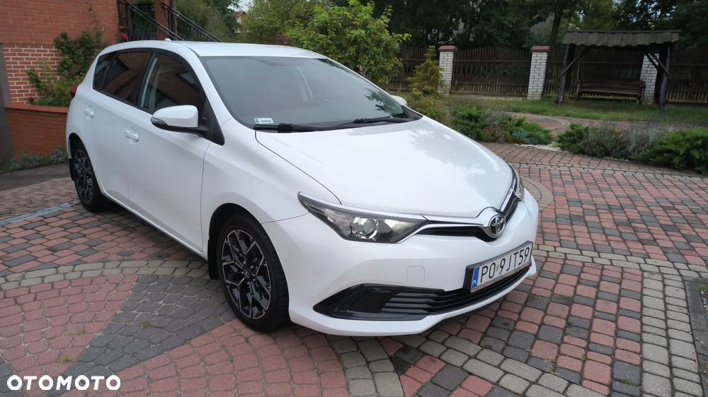 Toyota Auris 1.33 VVT-i Active - 4