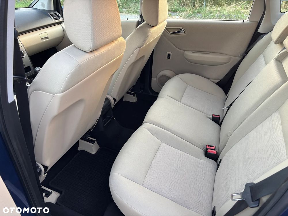 Mercedes-Benz Klasa A 160 BlueEFFICIENCY Elegance Special Edition - 14