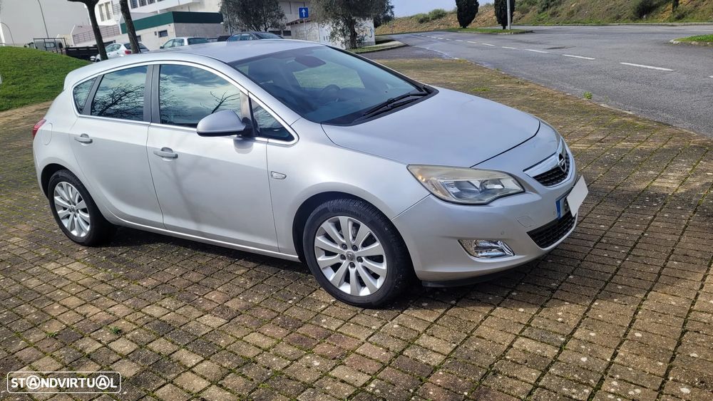 Opel Astra 1.7 CDTI Cosmo - 12
