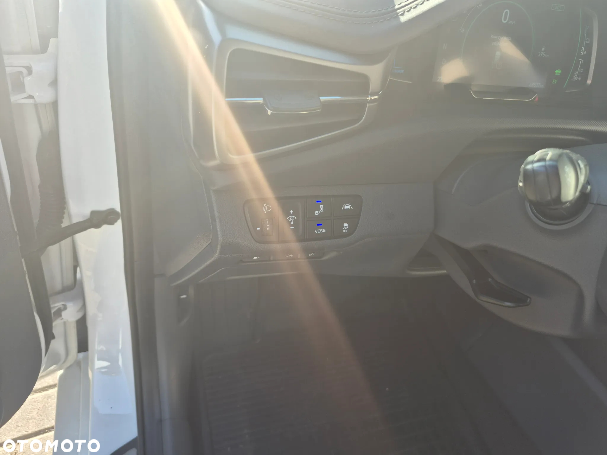 Hyundai IONIQ Hybrid 1.6 GDI Premium - 18