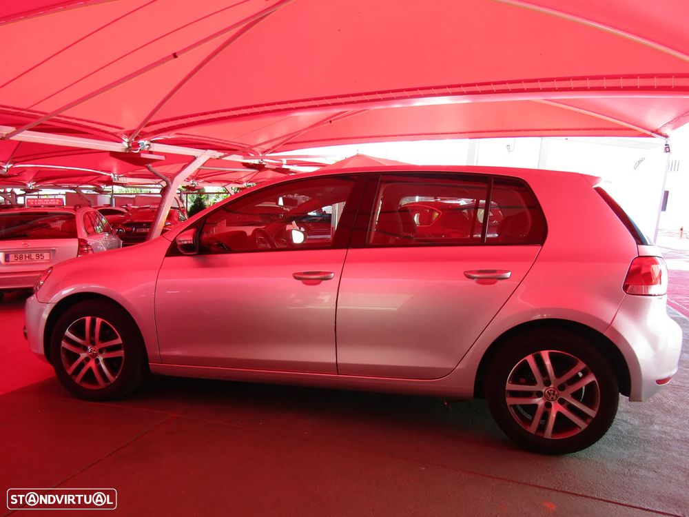 VW Golf 1.6 TDi Confortline - 11