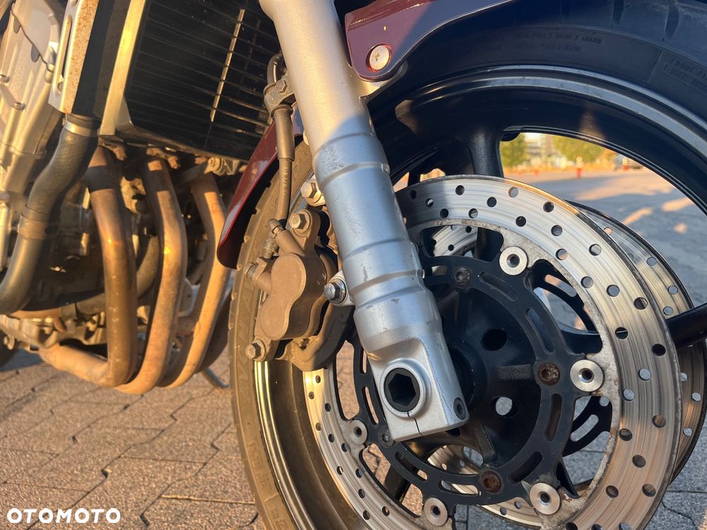 Yamaha FZ6 - 8