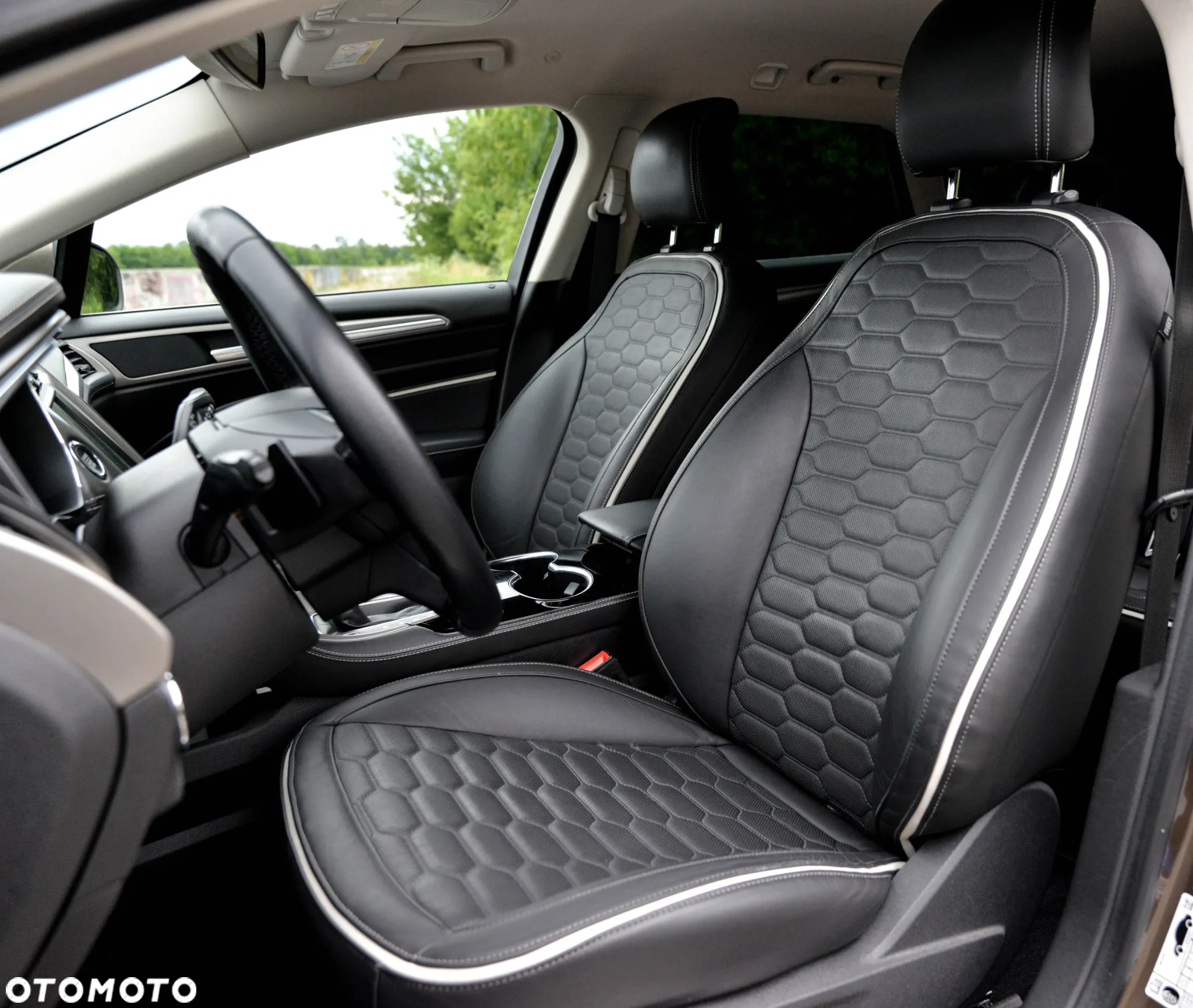 Ford Mondeo - 18