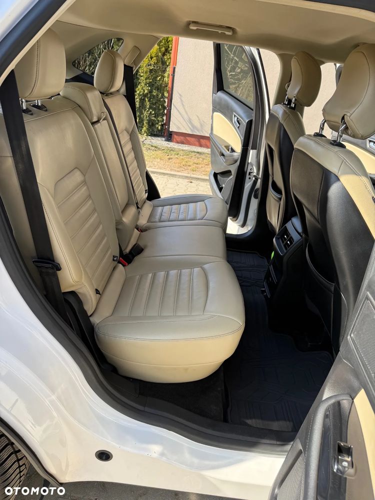 Ford Edge - 6