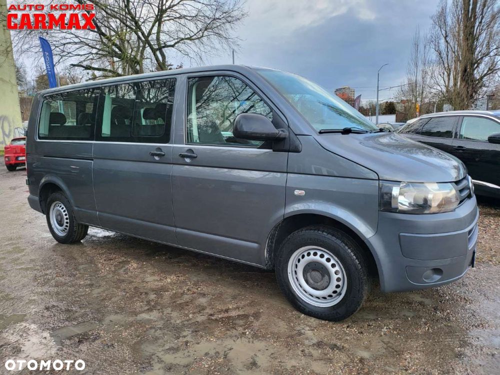 Volkswagen Caravelle - 9