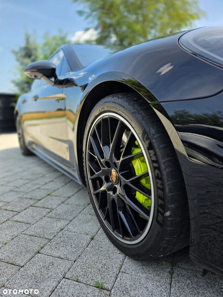 Porsche Panamera 4S E-Hybrid - 3
