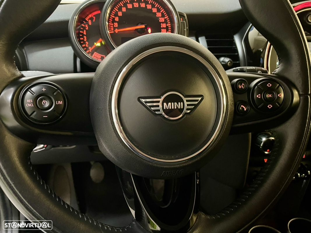 MINI 3 Portas One Sport Edition - 21
