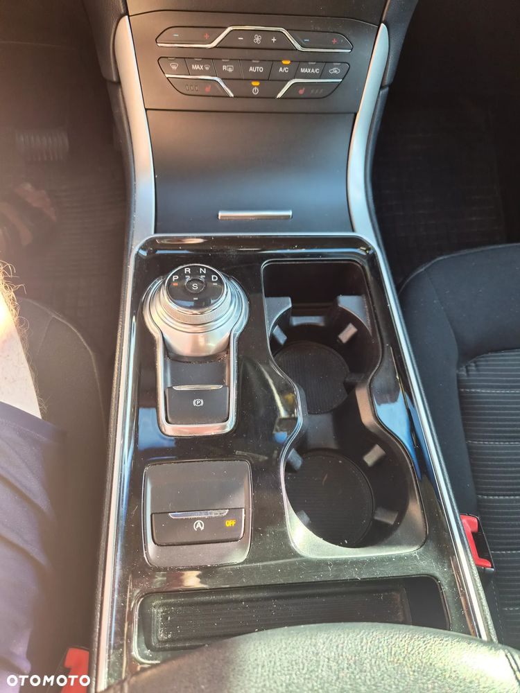 Ford Edge - 11