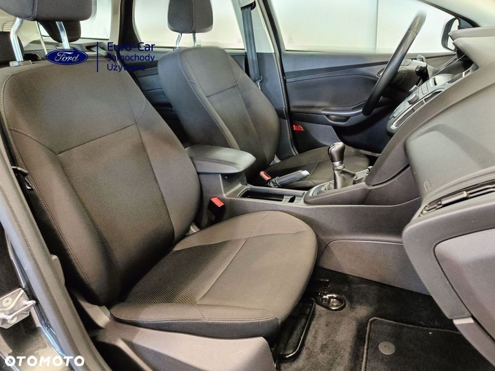 Ford Focus 1.6 Edition - 14
