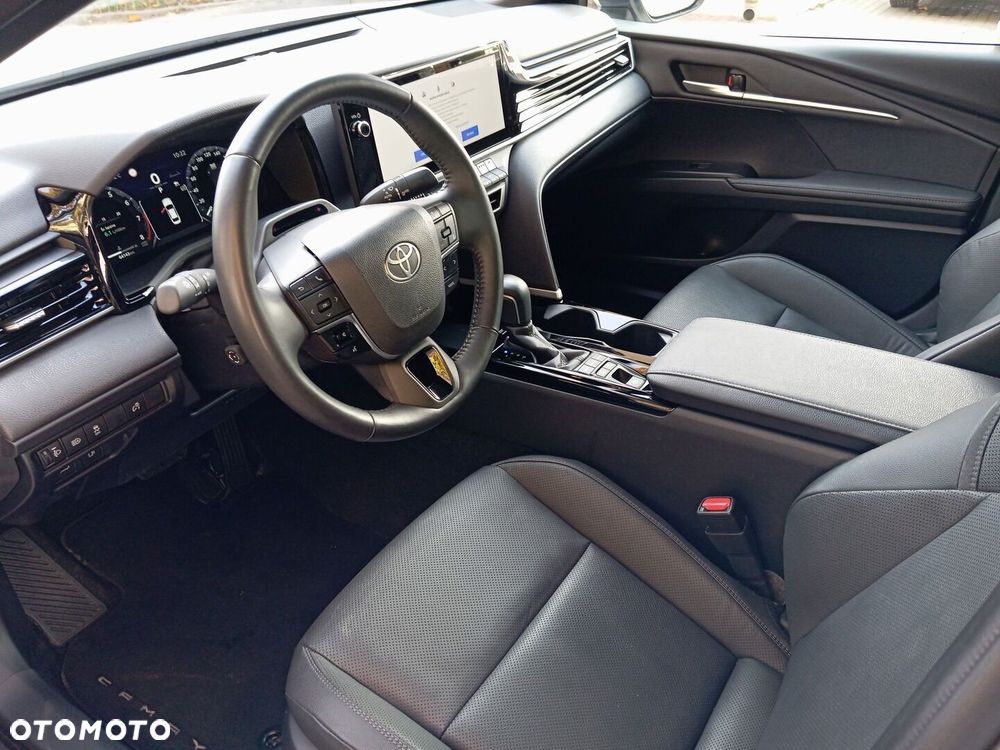 Toyota Camry 2025