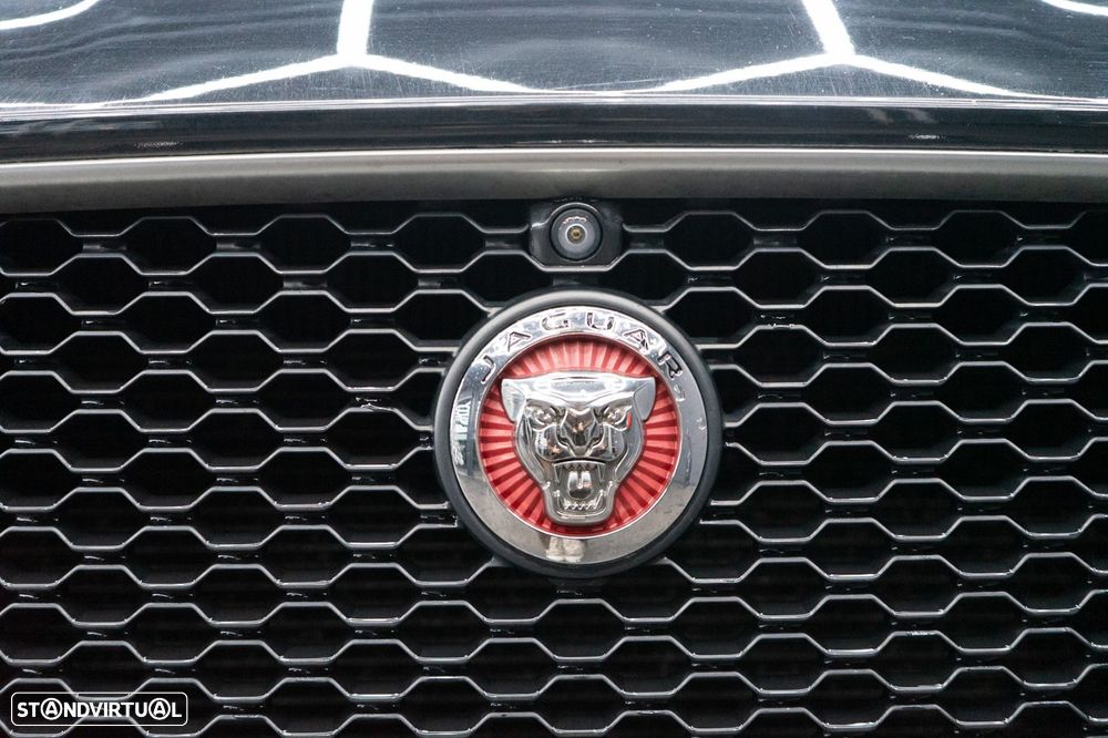 Jaguar F-Pace 20d AWD Aut. R-Sport - 12