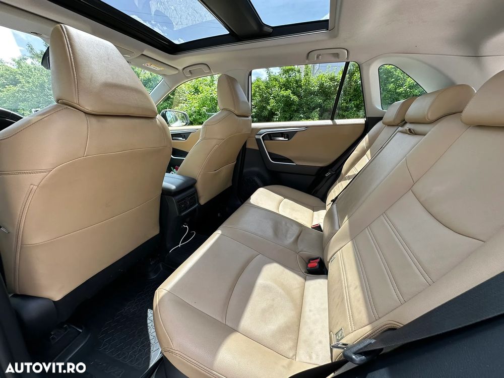 Toyota RAV4 - 25