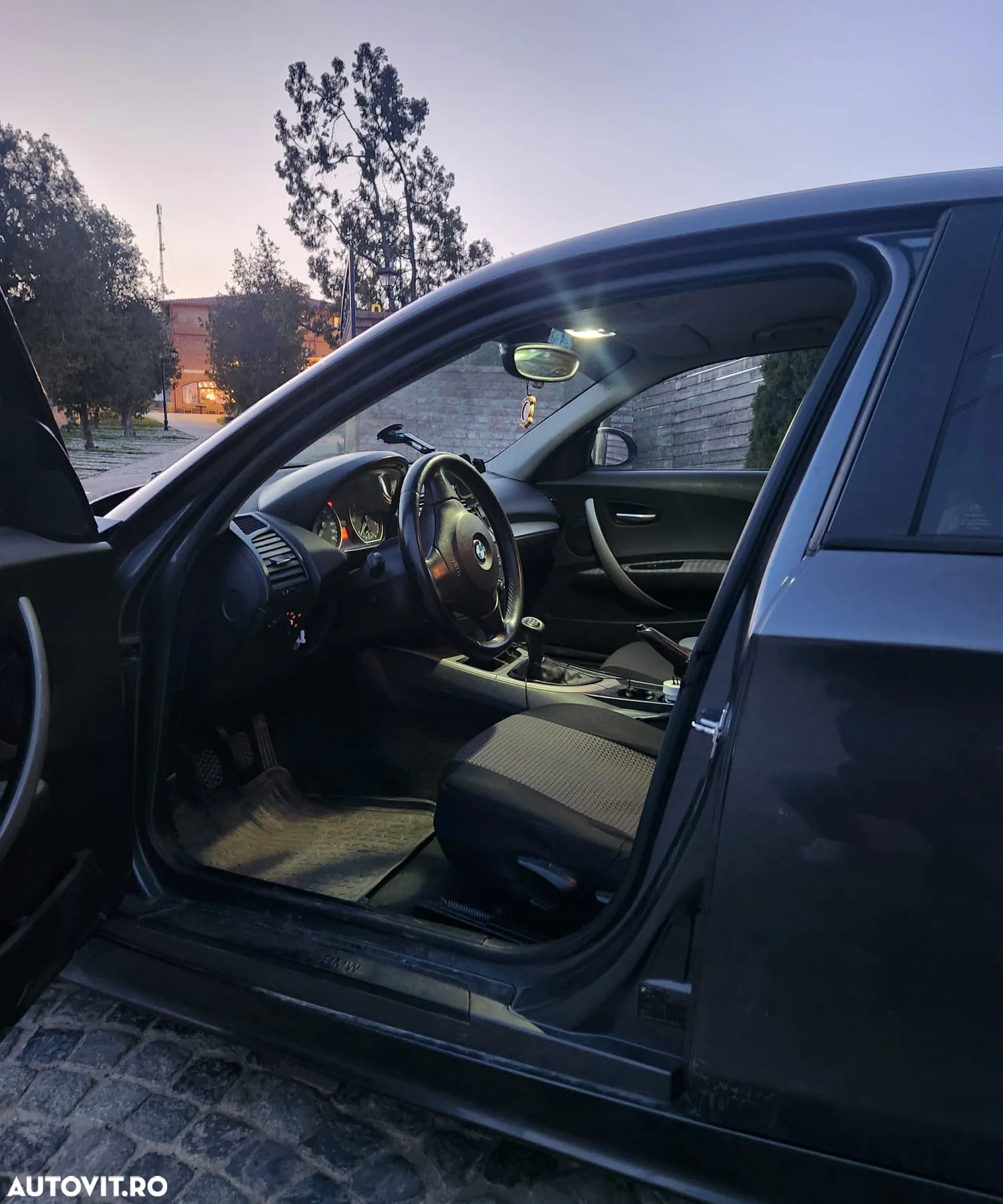 BMW Seria 1 118d - 5