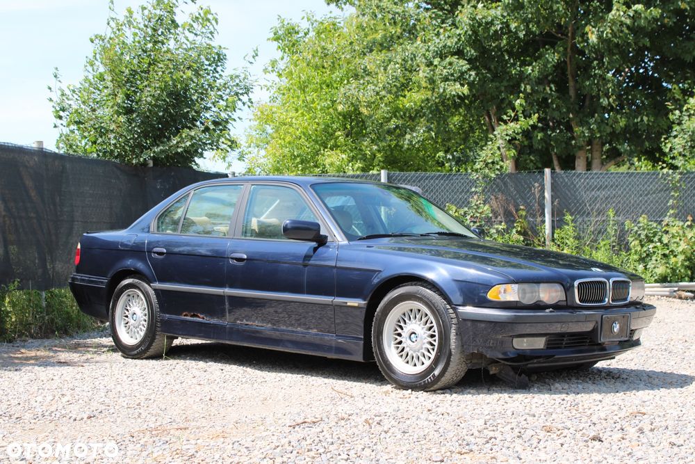 BMW Seria 7 740i - 7
