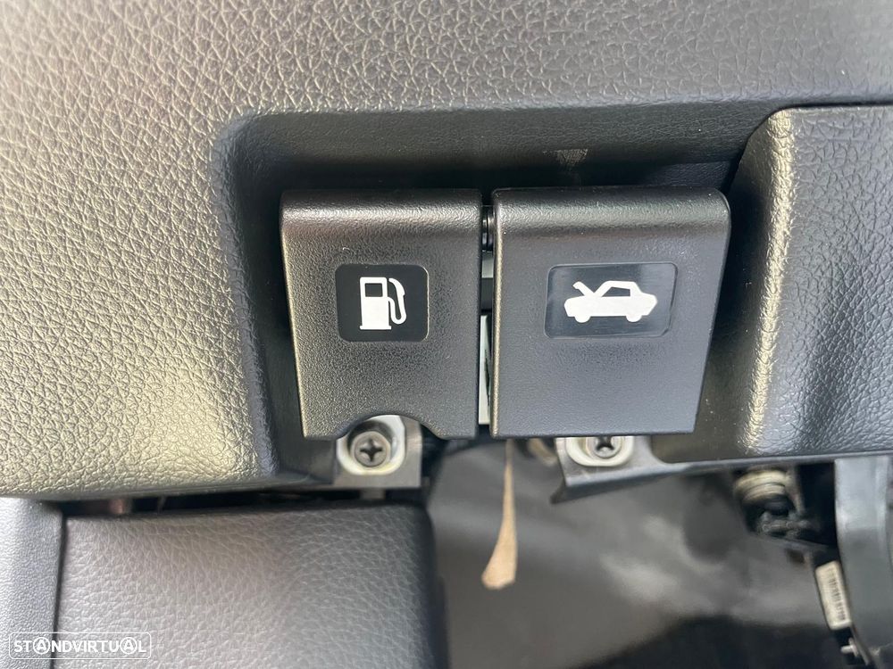 Nissan Qashqai 1.5 dCi N-Connecta 18 - 25