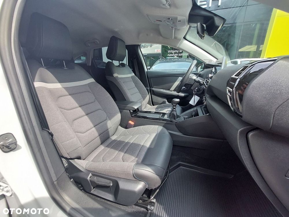 Citroën C4 1.2 PureTech Plus S&S - 12