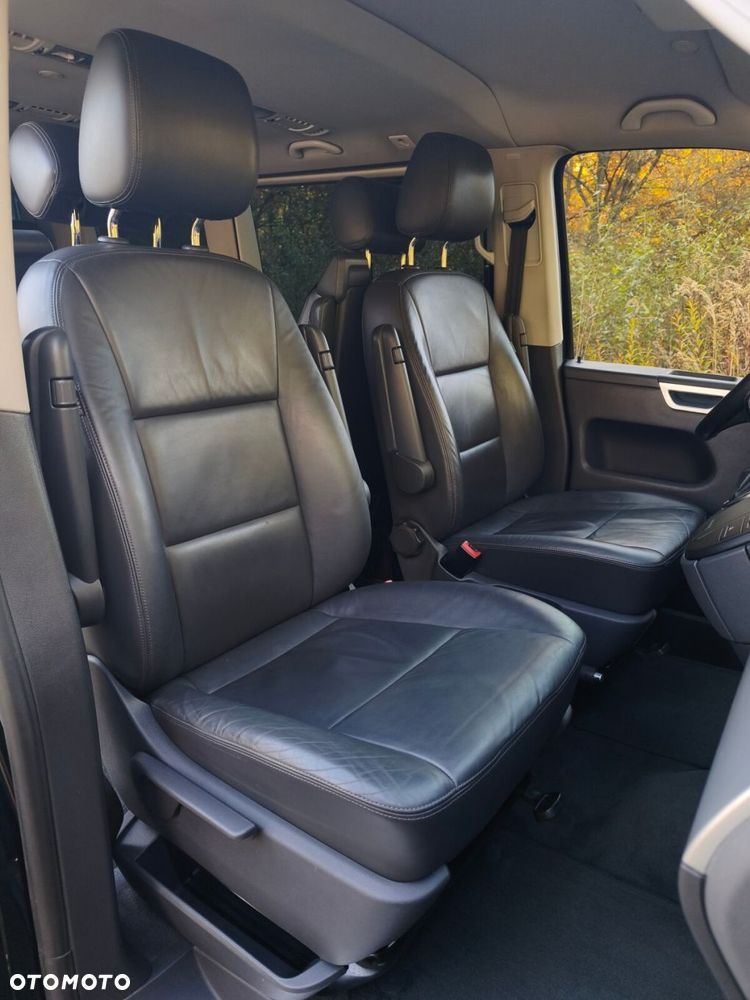 Volkswagen Multivan - 16