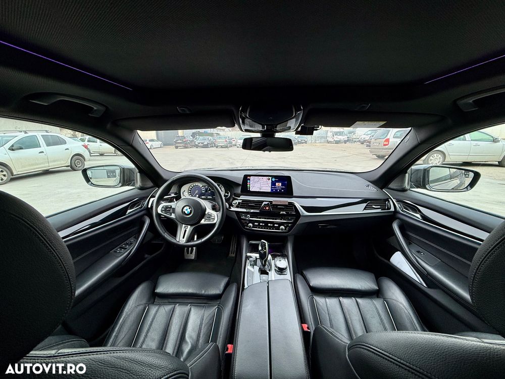 BMW Seria 5 540i xDrive Touring Aut. - 7