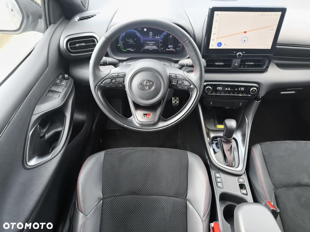 Toyota Yaris Hybrid 1.5 GR Sport - 12