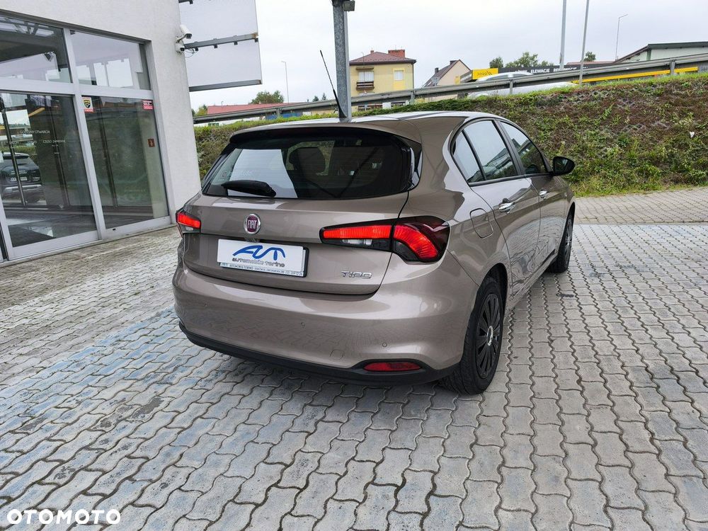 Fiat Tipo 1.4 T-Jet 16v Lounge - 10