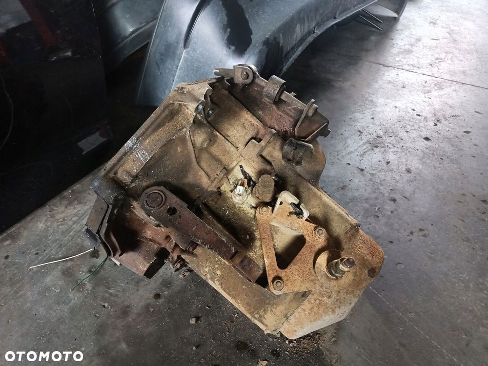 SKRZYNIA BIEGÓW PEUGEOT 306 1.4B 2CB61 - 3