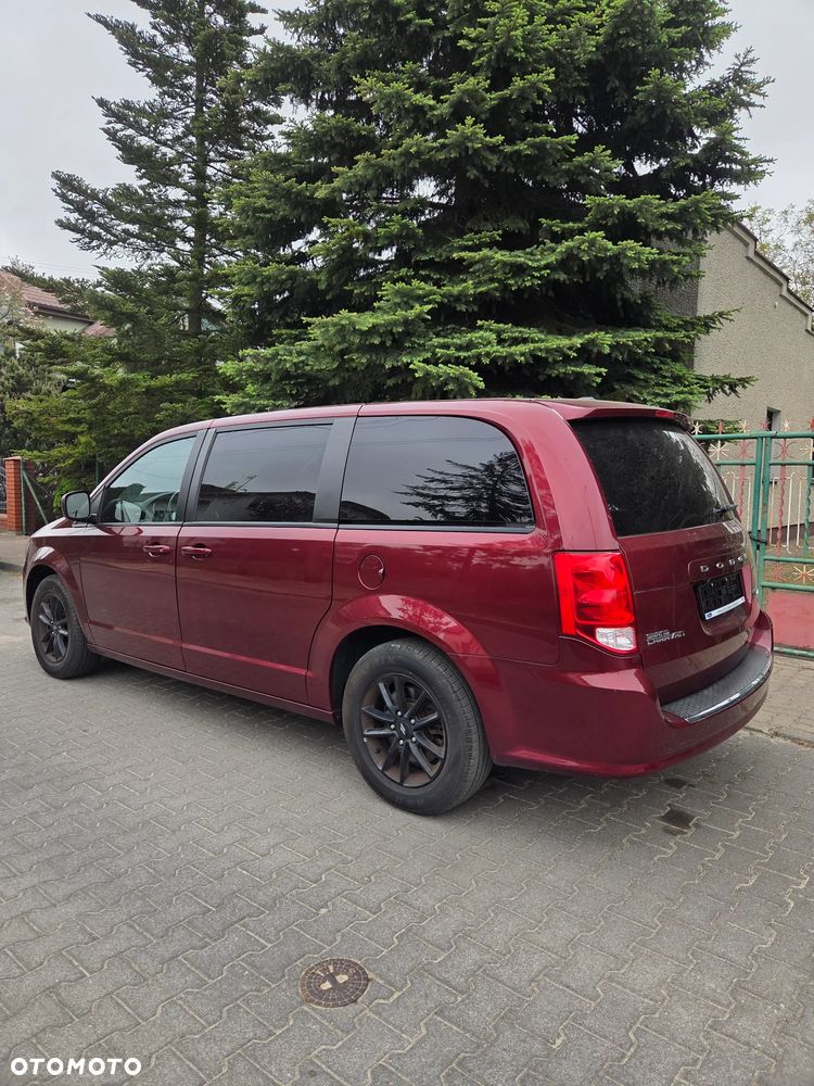 Dodge Grand Caravan 3.6 R/T - 22