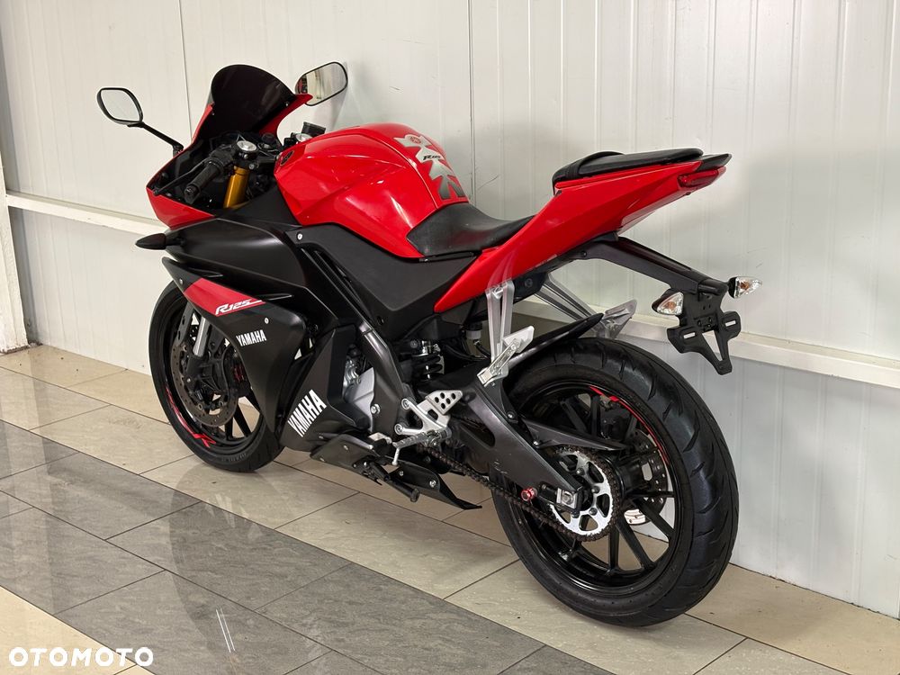 Yamaha YZF - 7
