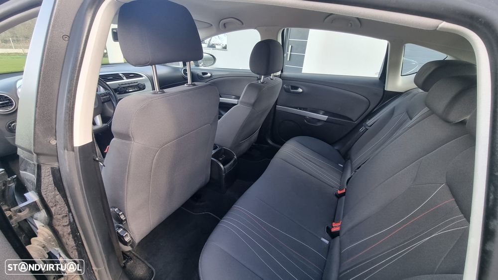 SEAT Leon 1.6 TDI DPF Ecomotive Style Copa - 15