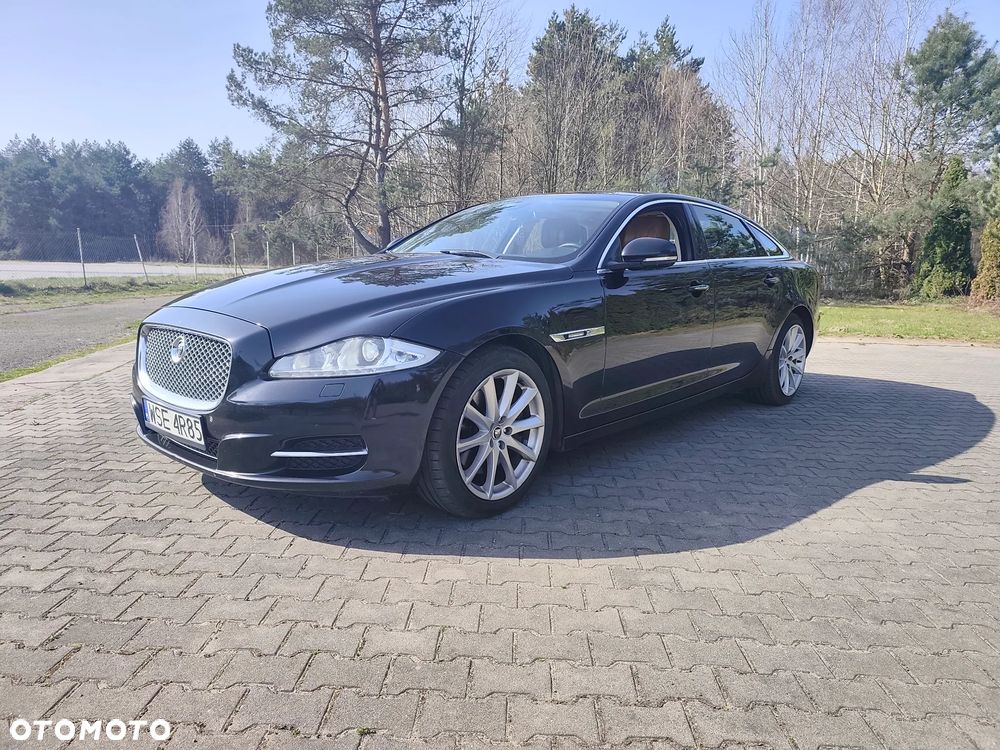Jaguar XJ 3.0 D V6 LWB Portfolio - 2